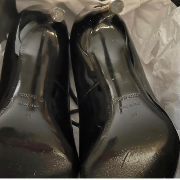 Tom Ford Padlock Pump - Picture 3 of 5